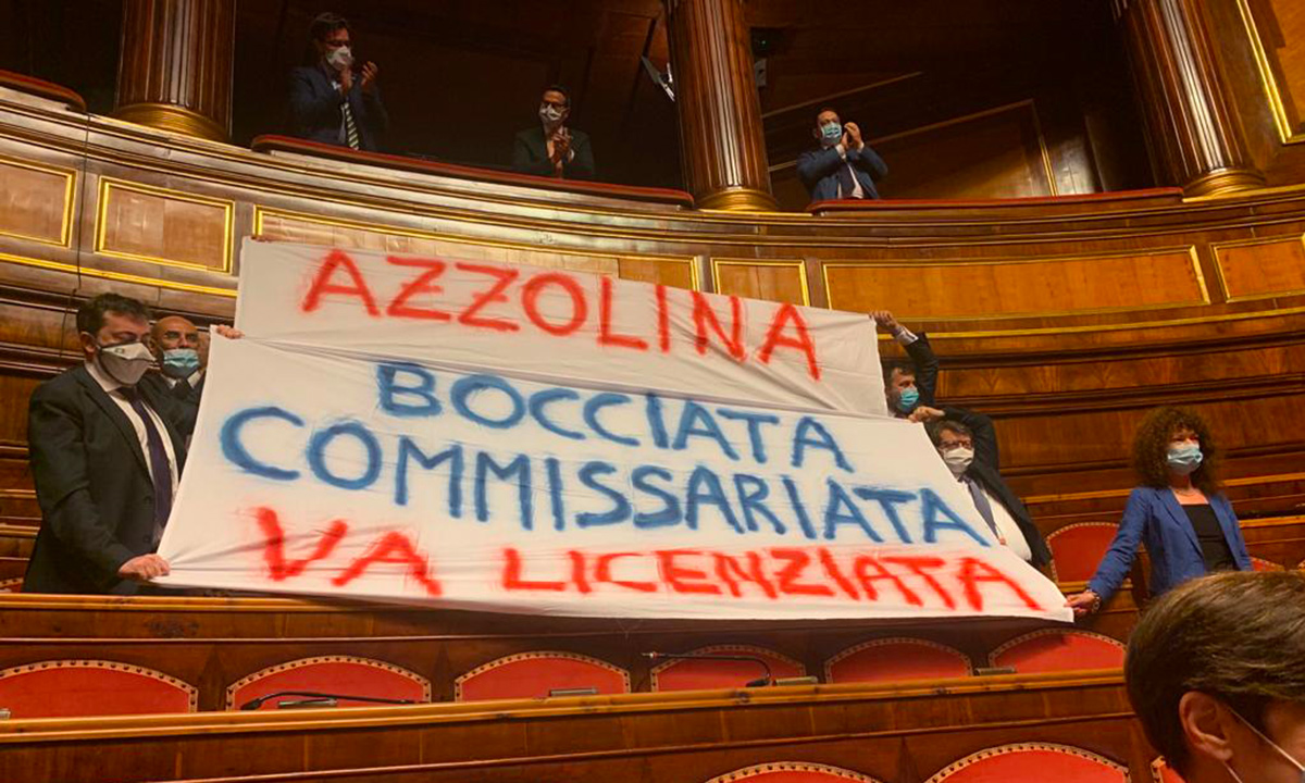 Lucia Azzolina bocciata, commissariata va licenziata