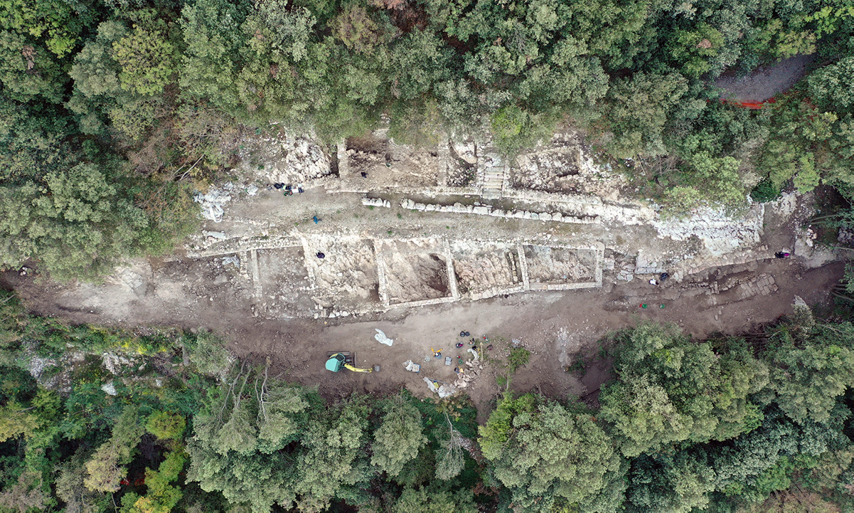 Scavi UniTN - età del Bronzo alla seconda età del Ferro fino al periodo romano