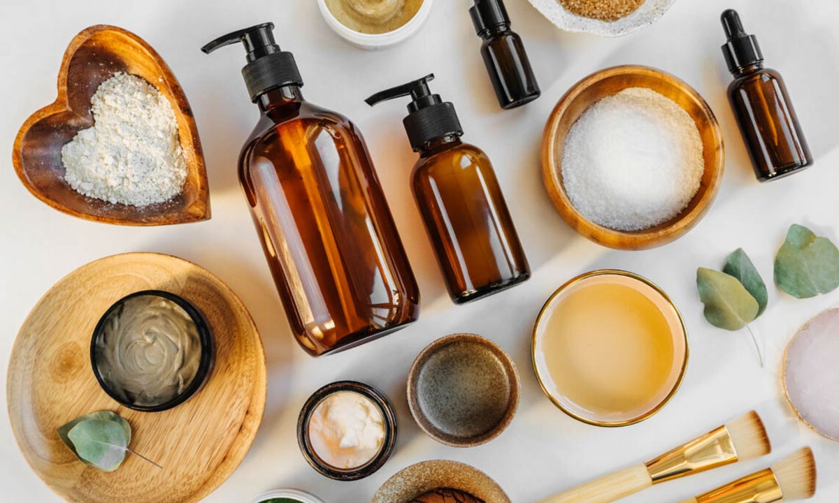Cosmetici e profumi vietati